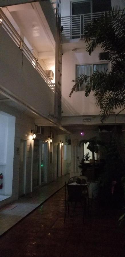 Innsite Room Rentals Pasay Zewnętrze zdjęcie
